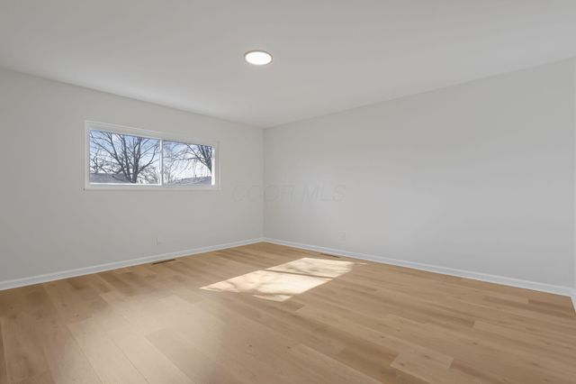 3032 Baker Hill Road, Columbus, OH 43207