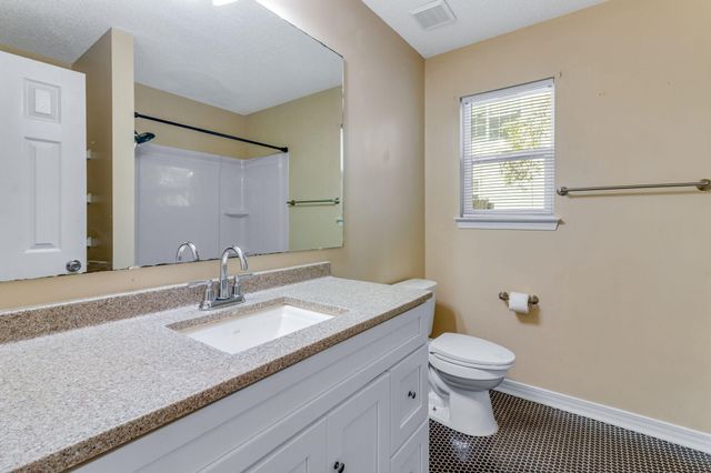 430 Northview Lane, Crestview, FL 32536