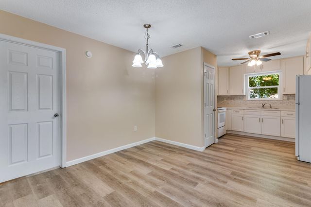 430 Northview Lane, Crestview, FL 32536