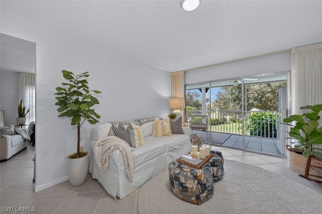 3300 Binnacle DR 206, Naples, FL 34103