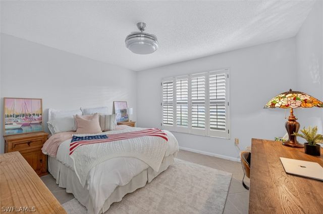 3300 Binnacle DR 206, Naples, FL 34103