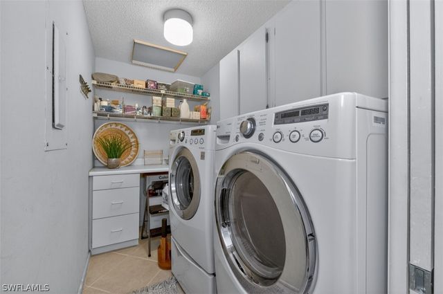 3300 Binnacle DR 206, Naples, FL 34103