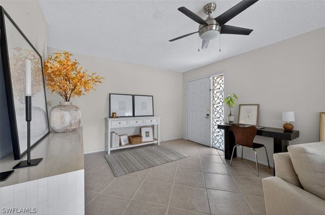 3300 Binnacle DR 206, Naples, FL 34103