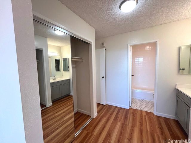 55 S Kukui Street D1608, Honolulu, HI 96813