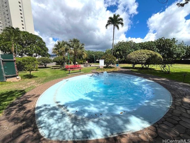 55 S Kukui Street D1608, Honolulu, HI 96813