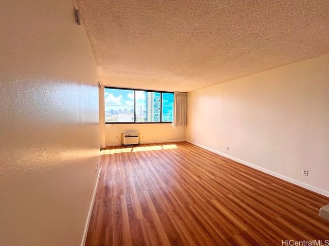 55 S Kukui Street D1608, Honolulu, HI 96813