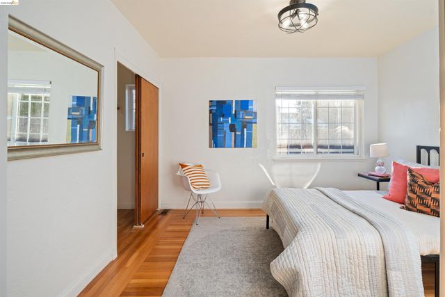 1527 Blake St, Berkeley, CA 94703