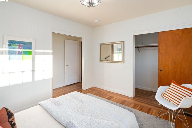 1527 Blake St, Berkeley, CA 94703