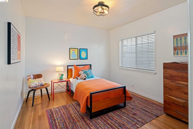 1527 Blake St, Berkeley, CA 94703