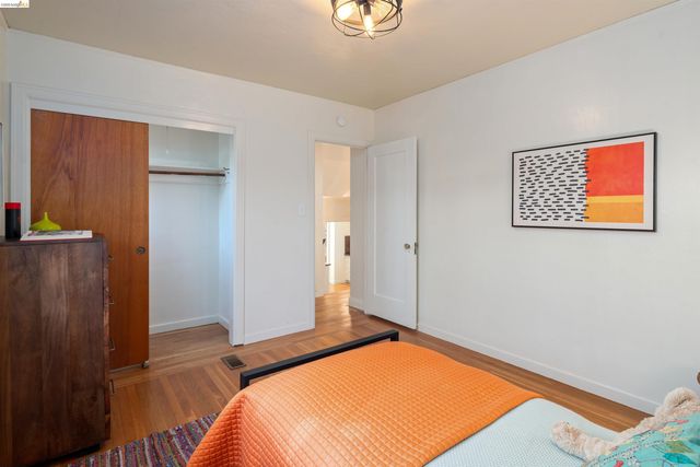 1527 Blake St, Berkeley, CA 94703