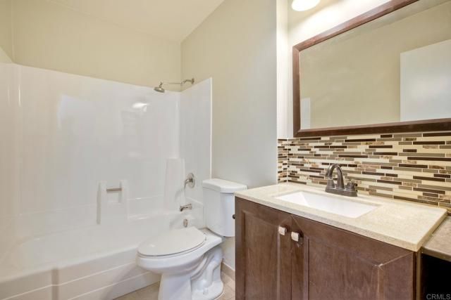 1019 Highland Drive, Vista, CA 92083