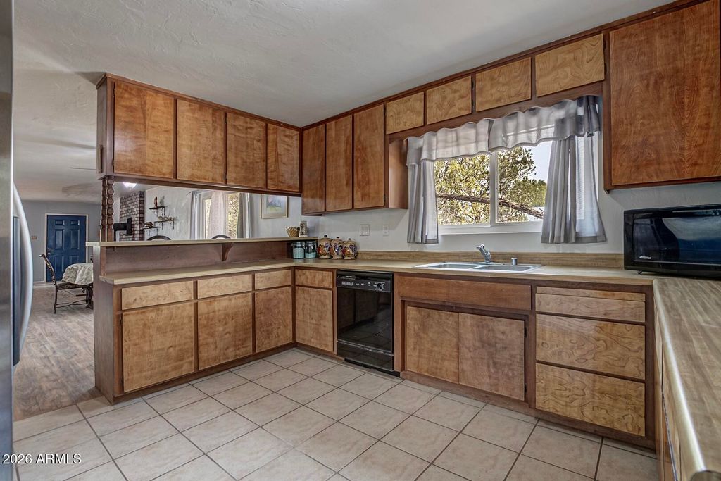 Image 13 of property listing at 267 W Round Valley Road, Payson, AZ 85541