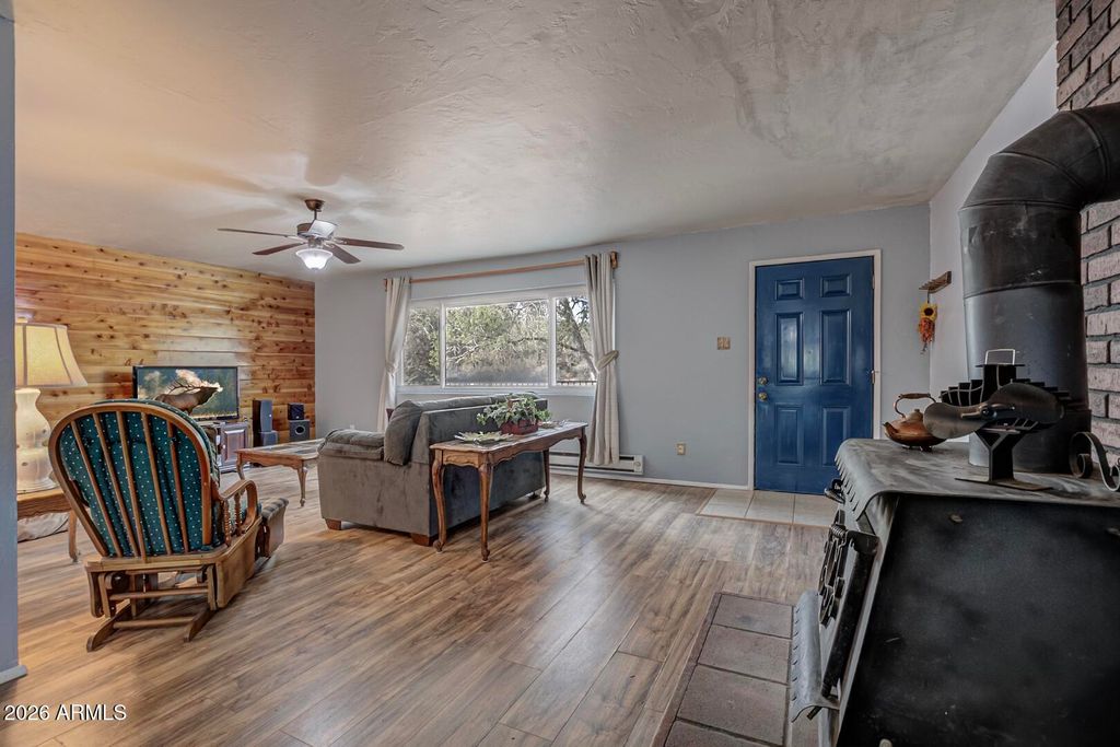 Image 15 of property listing at 267 W Round Valley Road, Payson, AZ 85541