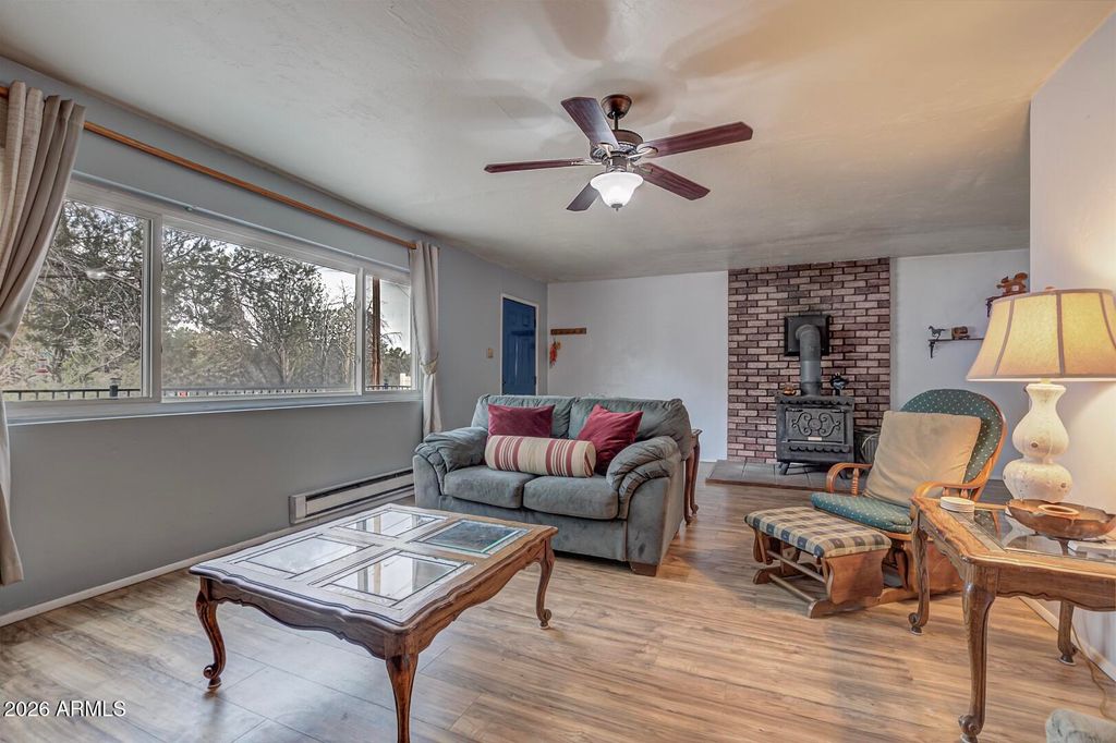 Image 8 of property listing at 267 W Round Valley Road, Payson, AZ 85541