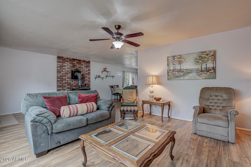 Image 9 of property listing at 267 W Round Valley Road, Payson, AZ 85541
