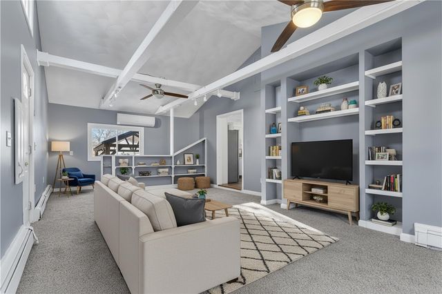 43 Esquire Avenue, Warwick, RI 02889