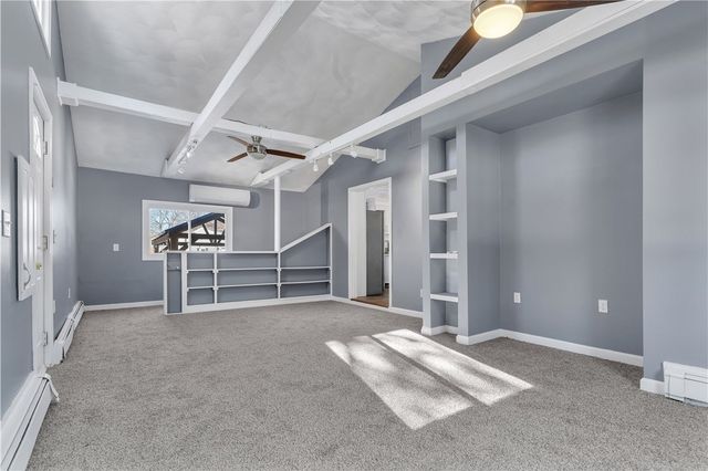 43 Esquire Avenue, Warwick, RI 02889