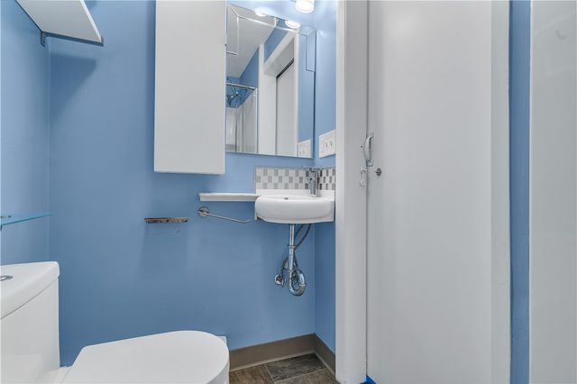 43 Esquire Avenue, Warwick, RI 02889