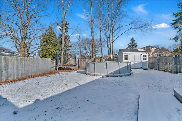 43 Esquire Avenue, Warwick, RI 02889