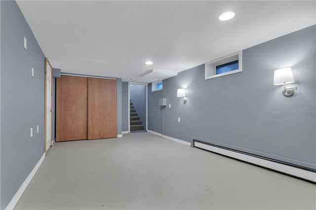 43 Esquire Avenue, Warwick, RI 02889