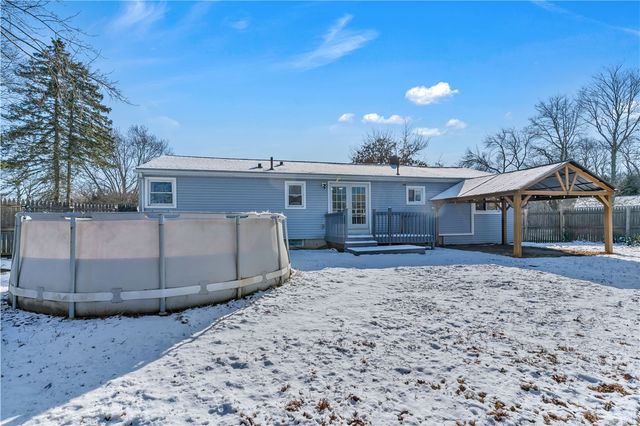 43 Esquire Avenue, Warwick, RI 02889