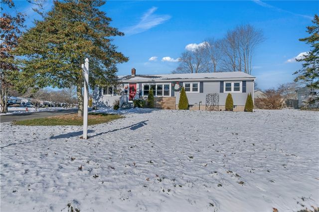 43 Esquire Avenue, Warwick, RI 02889