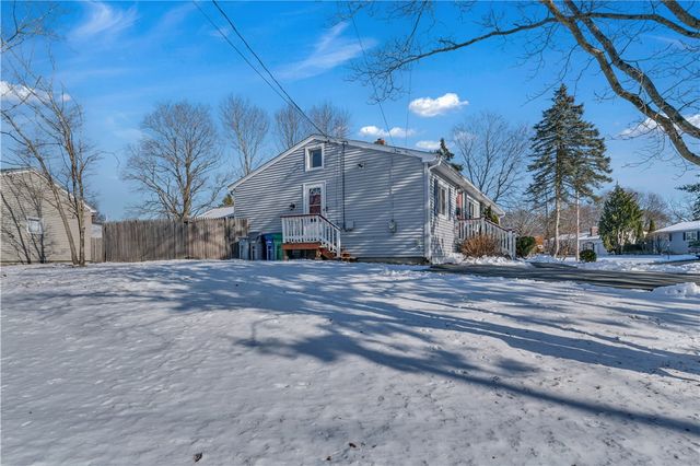 43 Esquire Avenue, Warwick, RI 02889