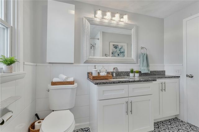 43 Esquire Avenue, Warwick, RI 02889