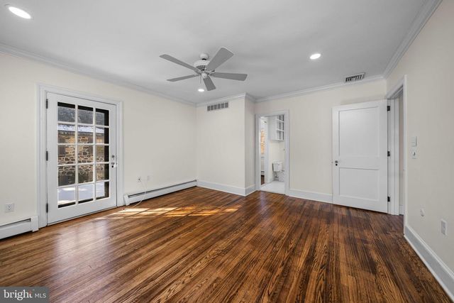 814 BLACKSHIRE RD, Wilmington, DE 19805