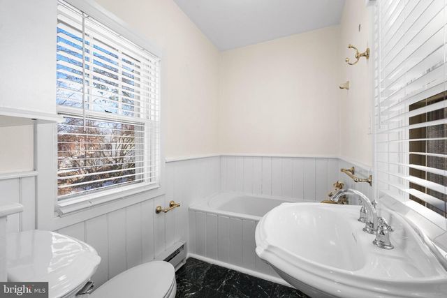 814 BLACKSHIRE RD, Wilmington, DE 19805