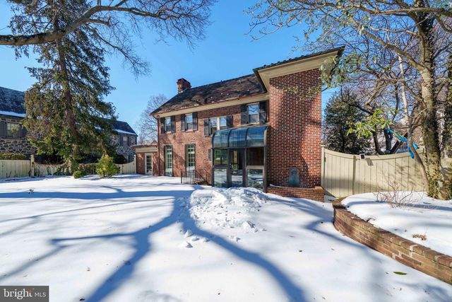 814 BLACKSHIRE RD, Wilmington, DE 19805