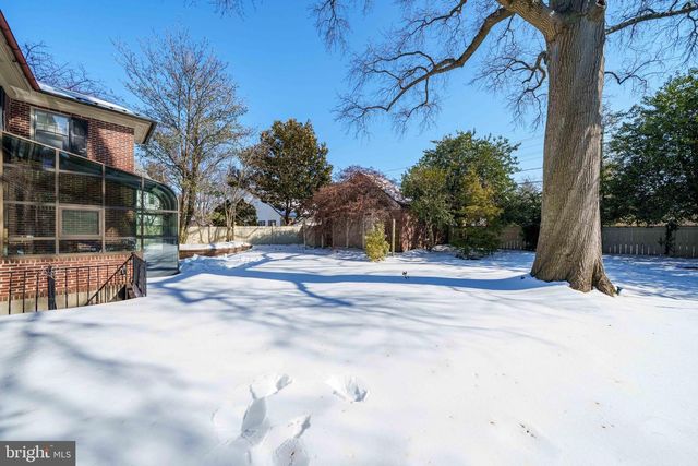 814 BLACKSHIRE RD, Wilmington, DE 19805