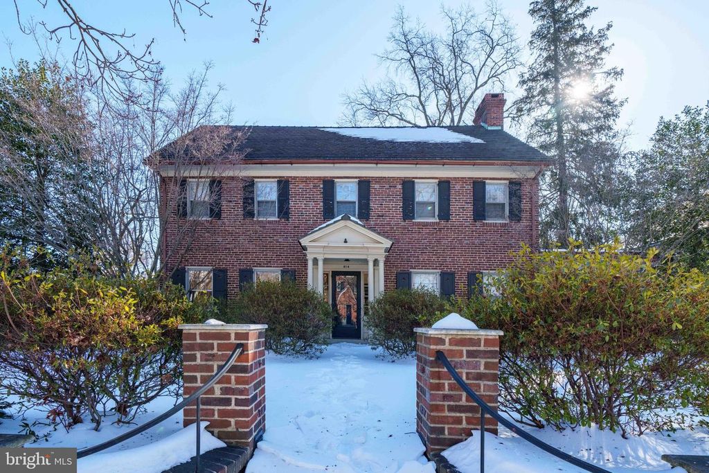 814 BLACKSHIRE RD, Wilmington, DE 19805