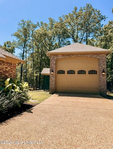 170 Bridlewood Drive, Brandon, MS 39047