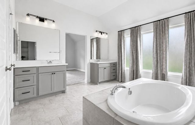 126 Canary Island Cir, Montgomery, TX 77316