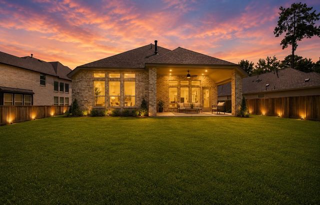126 Canary Island Cir, Montgomery, TX 77316