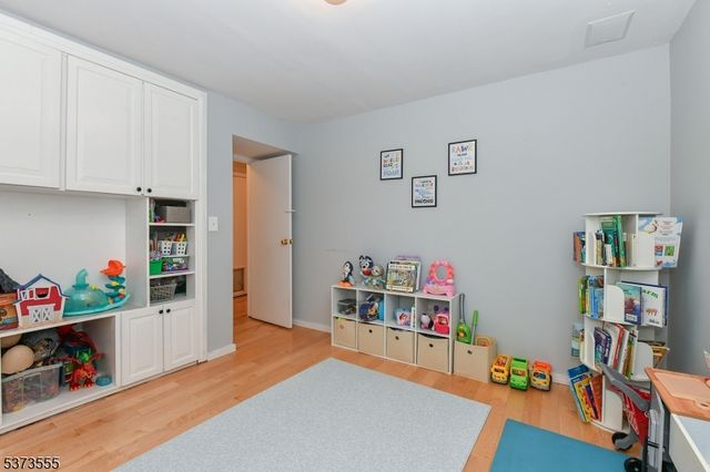 39 B Triumph Ct B, East Rutherford Boro, NJ 07073