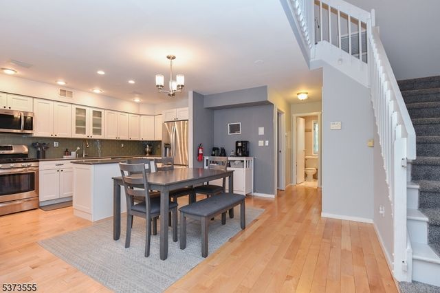 39 B Triumph Ct B, East Rutherford Boro, NJ 07073