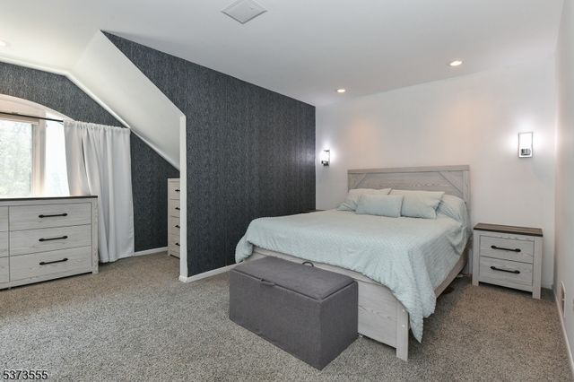 39 B Triumph Ct B, East Rutherford Boro, NJ 07073