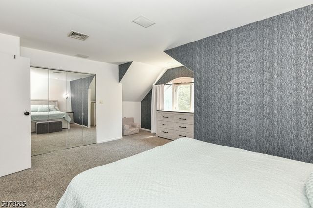 39 B Triumph Ct B, East Rutherford Boro, NJ 07073