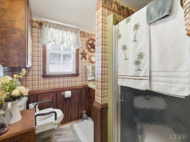 724 Spring Street, Hurt, VA 24563