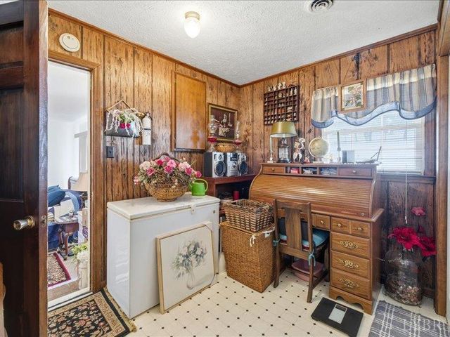 724 Spring Street, Hurt, VA 24563