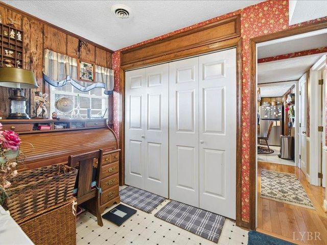 724 Spring Street, Hurt, VA 24563