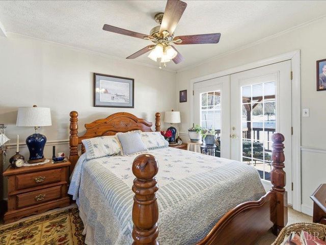724 Spring Street, Hurt, VA 24563