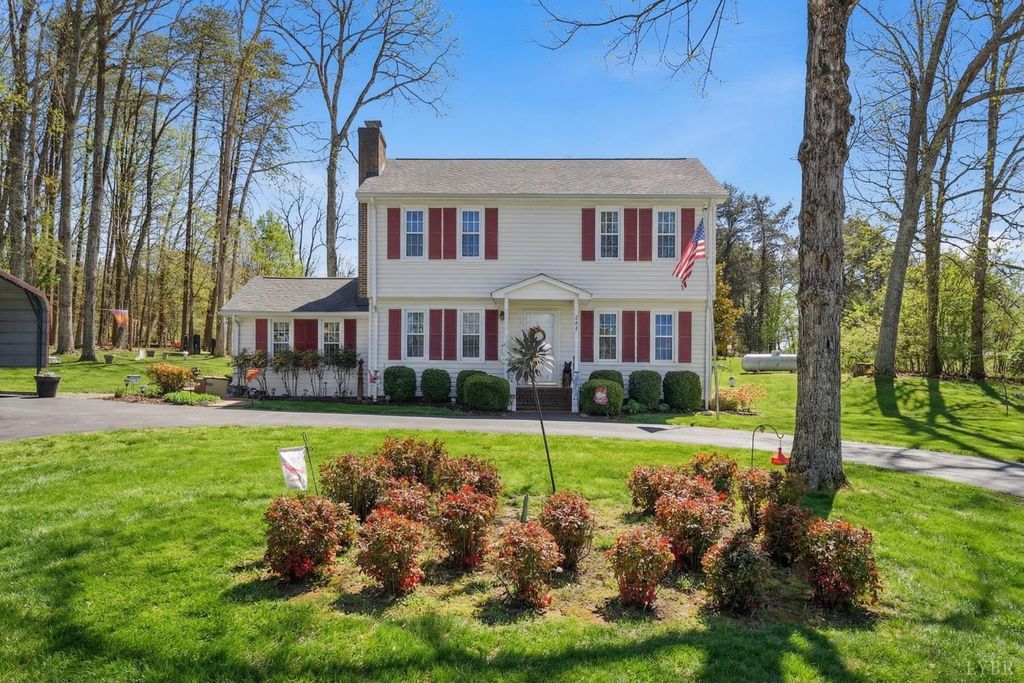 724 Spring Street, Hurt, VA 24563