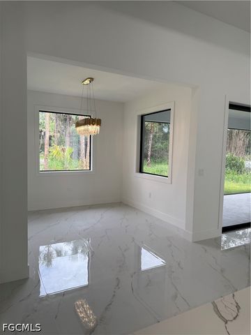 3663 28TH AVE SE, Naples, FL 34117