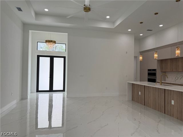 3663 28TH AVE SE, Naples, FL 34117