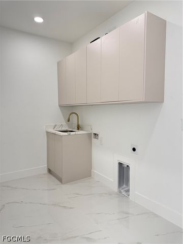 3663 28TH AVE SE, Naples, FL 34117