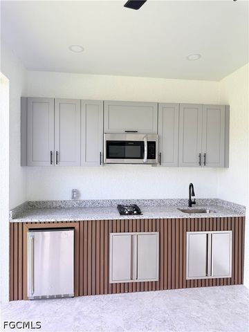 3663 28TH AVE SE, Naples, FL 34117