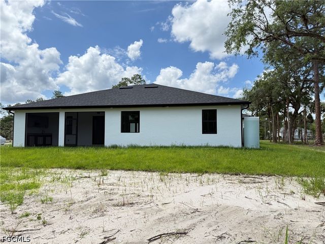 3663 28TH AVE SE, Naples, FL 34117